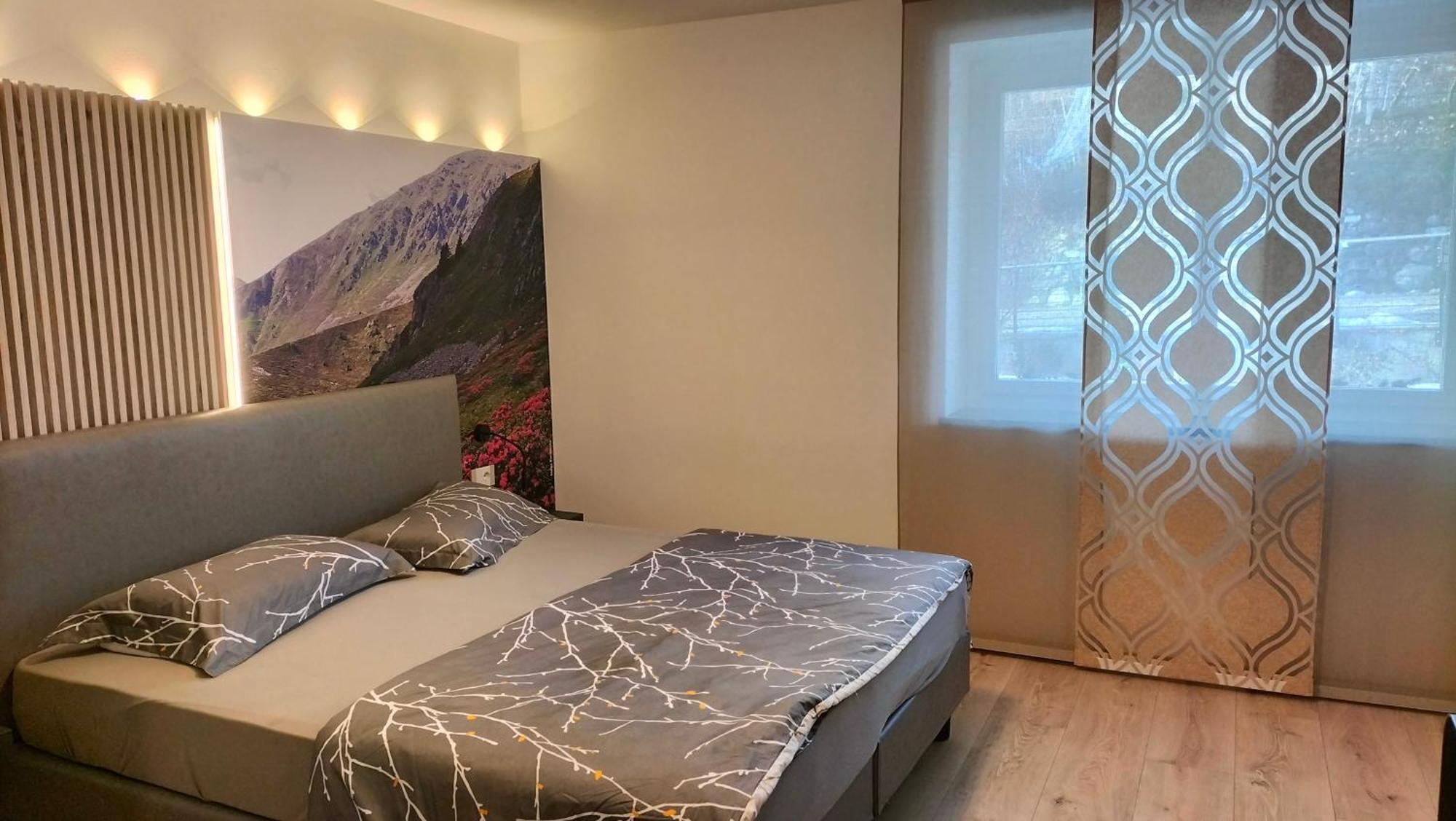 La Fenice Brez Pokoj fotografie